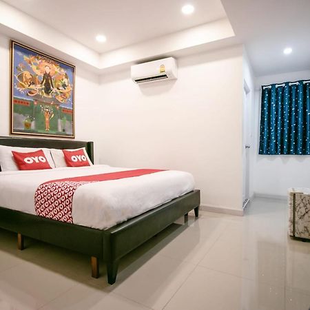 Oyo 568 Art Hotel Hua Lamphong بانكوك المظهر الخارجي الصورة