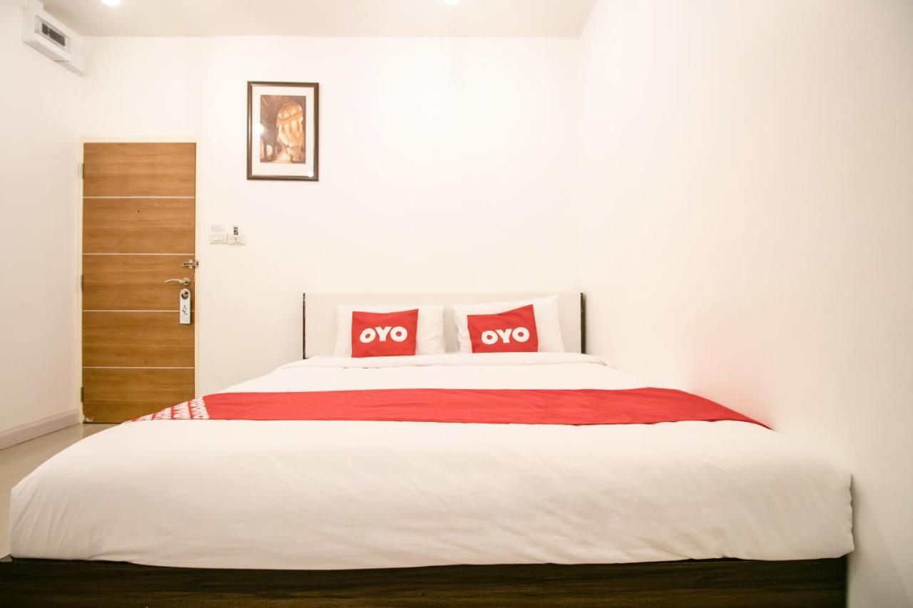 Oyo 568 Art Hotel Hua Lamphong بانكوك المظهر الخارجي الصورة